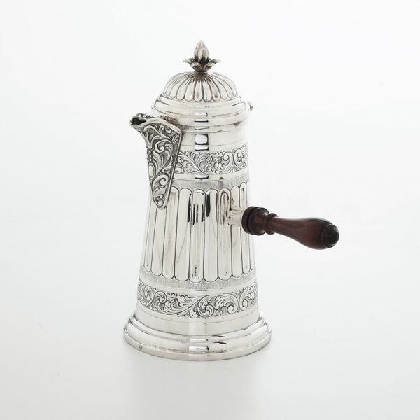 Cioccolatiera. Argenteria siciliana del XX secolo, argentiere Antonino Caruso, Palermo  - Asta Argenti - Associazione Nazionale - Case d'Asta italiane