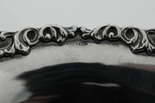 Cinque tra alzatine e vuotatasche. Argenteria italiana del XX secolo, vari argentieri  - Asta Argenti - Associazione Nazionale - Case d'Asta italiane