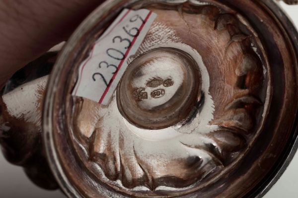 Servizio da caffè in argento. Argenteria italiana del XX secolo. Bolli dell'argentiere consunti e di difficile lettura  - Asta Argenti - Associazione Nazionale - Case d'Asta italiane