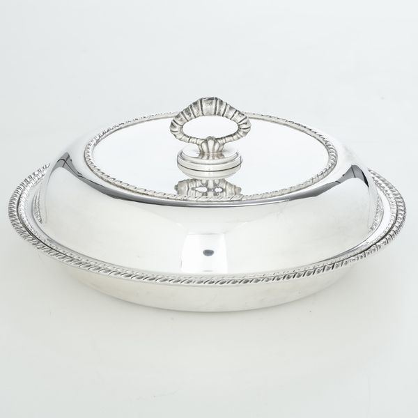 Legumiera. Argenteria italiana della prima metà del XX secolo  - Asta Argenti - Associazione Nazionale - Case d'Asta italiane