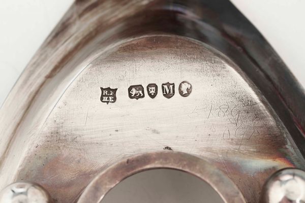 Calamaio. Argento e vetro molato. Londra 1887. Argentiere R.F.&H. entro scudo (non identificato)  - Asta Argenti - Associazione Nazionale - Case d'Asta italiane