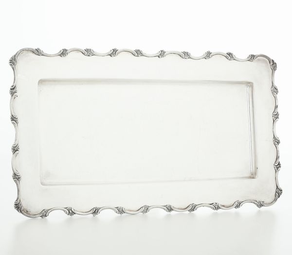 Vassoio. Argenteria milanese del XX secolo, argentiere Giuliano Boggiali  - Asta Argenti - Associazione Nazionale - Case d'Asta italiane