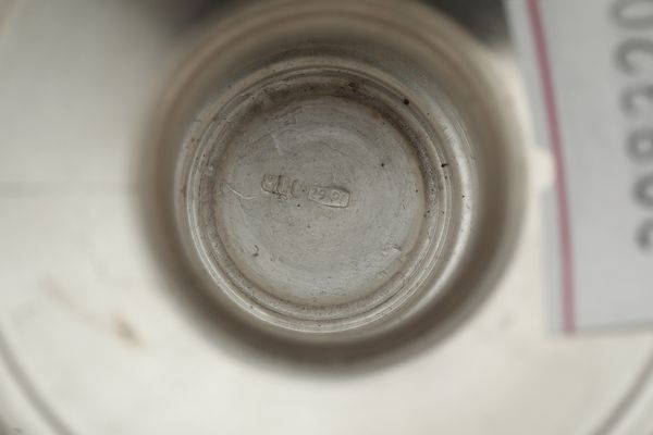 Caffettiera, lattiera, zucchieriera, Argenteria veneta del XX secolo, argentiere Rino Greggio  - Asta Argenti - Associazione Nazionale - Case d'Asta italiane