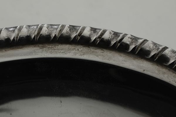 Pesciera. Argenteria italiana del XX secolo, bollo dell'argentiere consunto  - Asta Argenti - Associazione Nazionale - Case d'Asta italiane