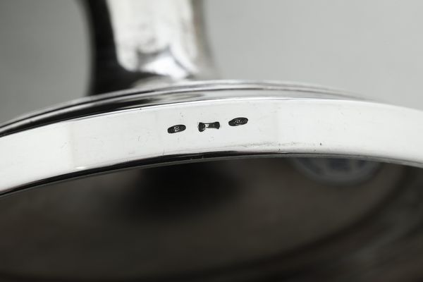 Coppia di candelabri. Argenteria toscana del XX secolo, argentiere Giacomo Greinschgl, Firenze  - Asta Argenti - Associazione Nazionale - Case d'Asta italiane