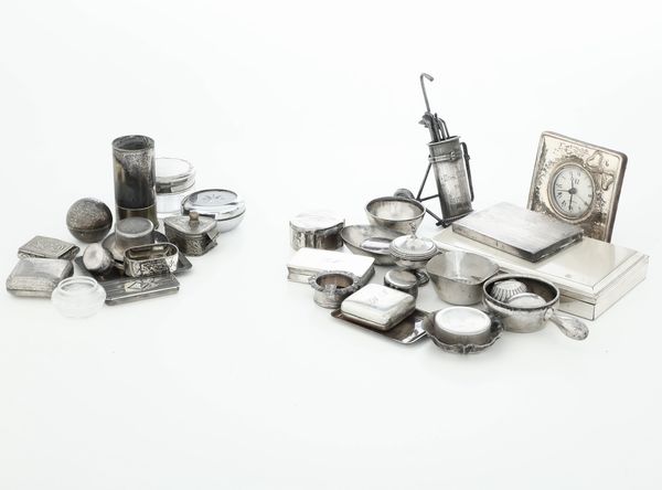 Lotto di piccoli oggetti in argento e non  - Asta Argenti - Associazione Nazionale - Case d'Asta italiane