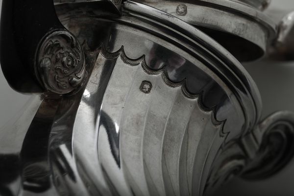 Caffettiera. Francia XX secolo  - Asta Argenti - Associazione Nazionale - Case d'Asta italiane