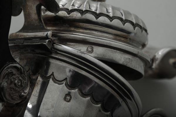 Caffettiera. Francia XX secolo  - Asta Argenti - Associazione Nazionale - Case d'Asta italiane