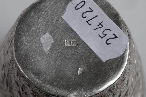 Lotto di oggetti in argento e metallo argentato. Varie manifatture del XX secolo saggio  - Asta Argenti - Associazione Nazionale - Case d'Asta italiane