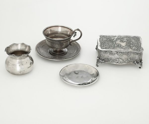 Lotto di oggetti in argento. Varie manifatture del XX secolo  - Asta Argenti - Associazione Nazionale - Case d'Asta italiane