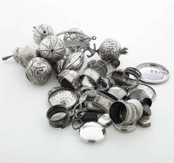 Lotto di piccoli oggetti in argento  - Asta Argenti - Associazione Nazionale - Case d'Asta italiane