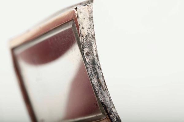 Lotto in argento composto da quattro scatole con coperchio e un vassoio. Differenti epoche e manifatture  - Asta Argenti - Associazione Nazionale - Case d'Asta italiane