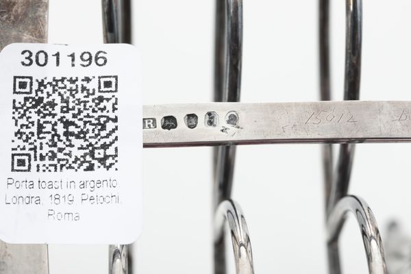 Porta toast in argento. Londra, 1819  - Asta Argenti - Associazione Nazionale - Case d'Asta italiane