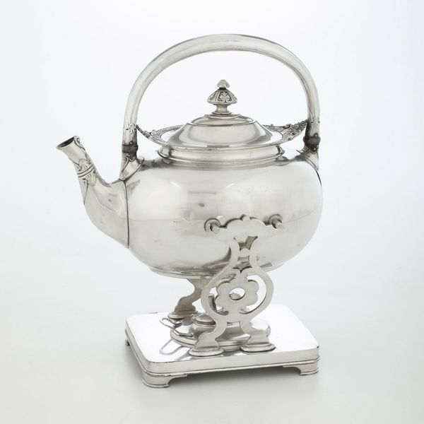 Kettle. Tiffany & Co. Makers. Silver soldered  - Asta Argenti - Associazione Nazionale - Case d'Asta italiane