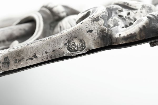 Cornice, manifattura europea del XVIII-XIX secolo, marchio parziale di difficile lettura  - Asta Argenti - Associazione Nazionale - Case d'Asta italiane