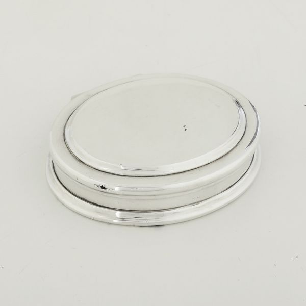 Scatola. Londra 1916. Tessiers ltd:: Arthur Martin Parsons & Frank Herbert Parsons  - Asta Argenti - Associazione Nazionale - Case d'Asta italiane