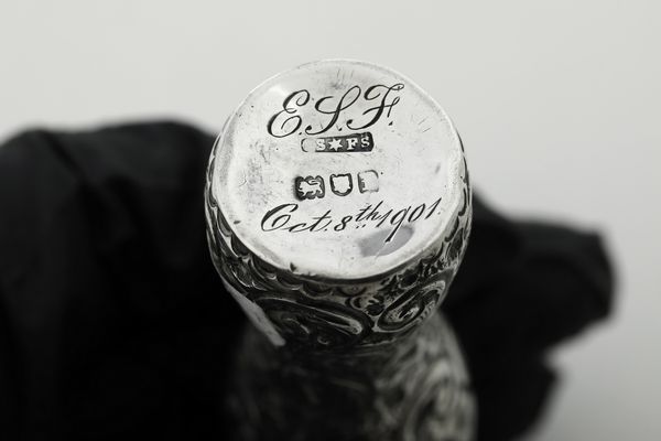 Scatola e sigillo. Inghilterra XX secolo  - Asta Argenti - Associazione Nazionale - Case d'Asta italiane