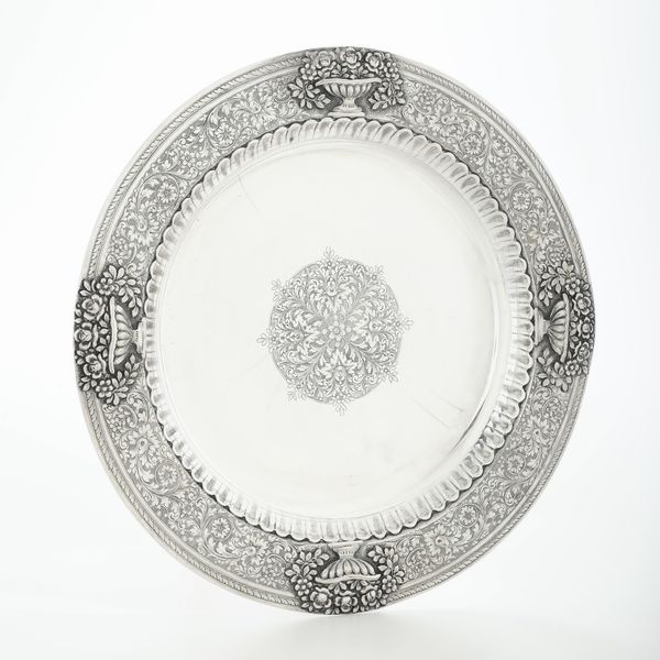 Piatto. Argenteria italiana del XX secolo  - Asta Argenti - Associazione Nazionale - Case d'Asta italiane