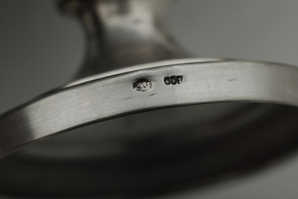 Teiera, formaggera e due zuccheriere. Argenteria italiana del XX secolo, vari argentieri  - Asta Argenti - Associazione Nazionale - Case d'Asta italiane