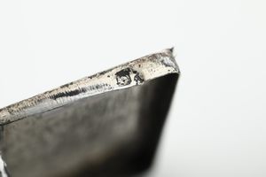 Due scatole e porta pillole. Differenti argenterie del XX secolo  - Asta Argenti - Associazione Nazionale - Case d'Asta italiane