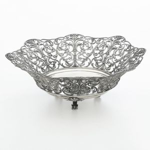 Cestino. Argenteria italiana del XX secolo. Argentiere Ricci & C. Alessandria  - Asta Argenti - Associazione Nazionale - Case d'Asta italiane