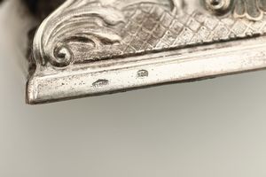 Tre lampade da tavolo rivestite in argento. Differenti argenterie italiane del XX secolo  - Asta Argenti - Associazione Nazionale - Case d'Asta italiane