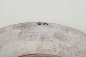 Set da tavola in argento composto da acetoliera, formaggiera e porta sale. Varie manifatture italiane del XX secolo  - Asta Argenti - Associazione Nazionale - Case d'Asta italiane