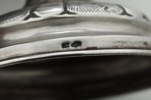 Due vasetti diversi. Argenteria italiana del XX secolo, argentieri differenti  - Asta Argenti - Associazione Nazionale - Case d'Asta italiane