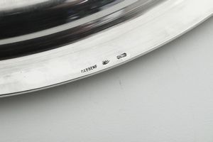 Grande piatto. Argenteria milanese del XX-XXI secolo. Argentiere Dabbene  - Asta Argenti - Associazione Nazionale - Case d'Asta italiane