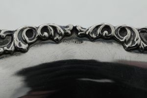 Cinque tra alzatine e vuotatasche. Argenteria italiana del XX secolo, vari argentieri  - Asta Argenti - Associazione Nazionale - Case d'Asta italiane