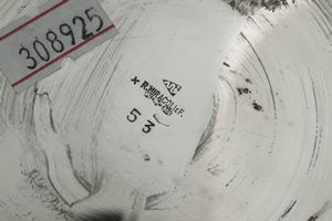 Tre tankard. Argenteria milanese del XX secolo, uno argentiere Miracoli e due Genazzi  - Asta Argenti - Associazione Nazionale - Case d'Asta italiane