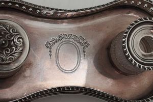 Calamaio. Argento fuso, traforato e vetro molato. Londra 1892. Argentiere Rupert Favell (non identificato)  - Asta Argenti - Associazione Nazionale - Case d'Asta italiane