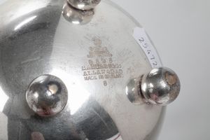 Lotto di oggetti in argento e metallo argentato. Varie manifatture del XX secolo saggio  - Asta Argenti - Associazione Nazionale - Case d'Asta italiane