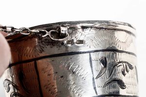 Insieme di otto corni potori Corno animale e finimenti in argento sagomato e cesellato  - Asta Argenti - Associazione Nazionale - Case d'Asta italiane