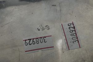 Tre ciotole differenti. Varie argenterie italiane del XX secolo  - Asta Argenti - Associazione Nazionale - Case d'Asta italiane