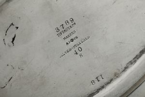 Kettle. Tiffany & Co. Makers. Silver soldered  - Asta Argenti - Associazione Nazionale - Case d'Asta italiane