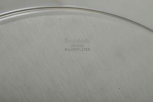 12 piatti in metallo argentato  - Asta Argenti - Associazione Nazionale - Case d'Asta italiane