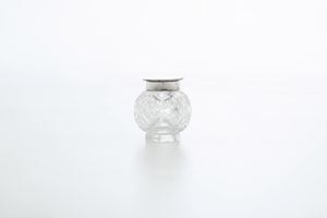 Calamaio in cristallo con coperchio in argento. Città di Sheffield 1904  - Asta Argenti - Associazione Nazionale - Case d'Asta italiane