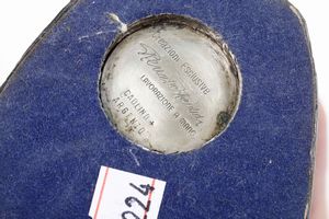 Coppia di sculturine raffiguranti contadinelli e scultura raffigurante clown in caolino e argento. Manifattura artistica italiana del XX secolo  - Asta Argenti - Associazione Nazionale - Case d'Asta italiane