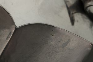 Tre centrotavola. Argenteria italiana del XX secolo, vari argentieri  - Asta Argenti - Associazione Nazionale - Case d'Asta italiane