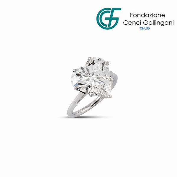 ANELLO CON DIAMANTE A CUORE  - Asta Gioielli - Associazione Nazionale - Case d'Asta italiane