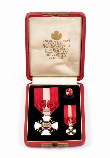 Italia, Regno,  Ordine della corona d'Italia. insegna di cavaliere ufficiale  in astuccio  - Asta Militaria, Ordini cavallereschi, Napoleonica - Associazione Nazionale - Case d'Asta italiane