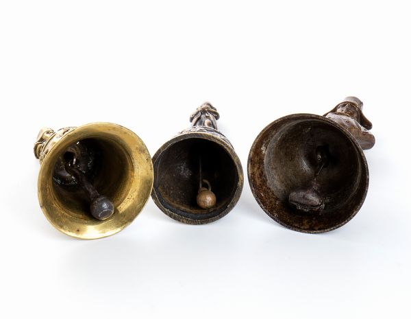 3 campanelli in vari materiali con leffigie di Napoleone  - Asta Militaria, Ordini cavallereschi, Napoleonica - Associazione Nazionale - Case d'Asta italiane