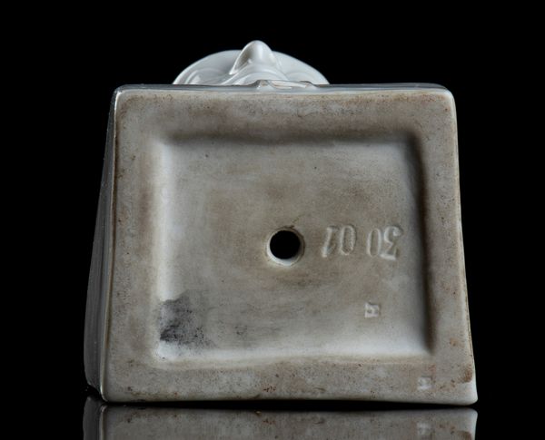 Piccolo busto di Napoleone in porcellana  - Asta Militaria, Ordini cavallereschi, Napoleonica - Associazione Nazionale - Case d'Asta italiane