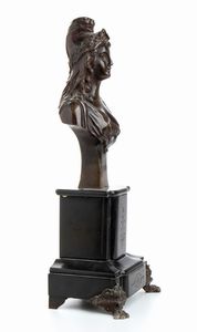 Grande scultura in bronzo raffigurante la Marianna  - Asta Militaria, Ordini cavallereschi, Napoleonica - Associazione Nazionale - Case d'Asta italiane