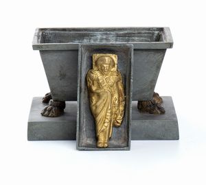 Piccolo sarcofago in metallo bianco e bronzo contenente un calamaio e le spoglie in bronzo di Napoleone  - Asta Militaria, Ordini cavallereschi, Napoleonica - Associazione Nazionale - Case d'Asta italiane