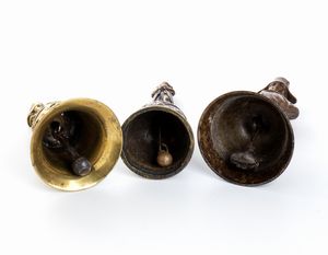 3 campanelli in vari materiali con leffigie di Napoleone  - Asta Militaria, Ordini cavallereschi, Napoleonica - Associazione Nazionale - Case d'Asta italiane