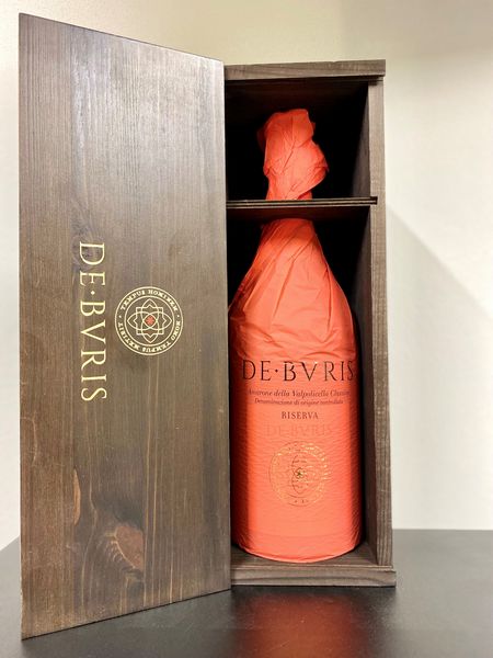 Tommasi De-Bvris, Amarone della Valpolicella Classico Riserva, 2009  - Asta Vini Rossi: grandi etichette d'Italia e Francia. Con una selezione di vini bianchi e champagne - Associazione Nazionale - Case d'Asta italiane