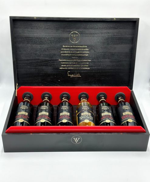 Assortment Case Collection Personnelle Mr. Francois Louis Vuitton - Bordeaux  - Asta Vini Rossi: grandi etichette d'Italia e Francia. Con una selezione di vini bianchi e champagne - Associazione Nazionale - Case d'Asta italiane