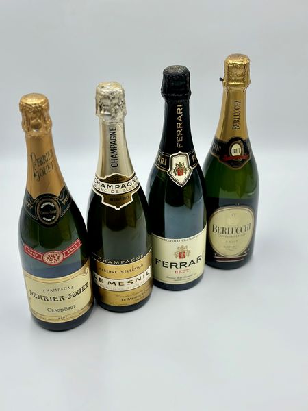 Selezione Bollicine,  - Asta Vini Rossi: grandi etichette d'Italia e Francia. Con una selezione di vini bianchi e champagne - Associazione Nazionale - Case d'Asta italiane